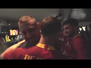 roma says goodbye to de rossi