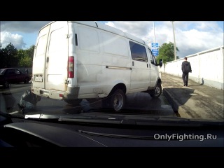 mma fighter reined in the bull. dismantling on the road (c) video